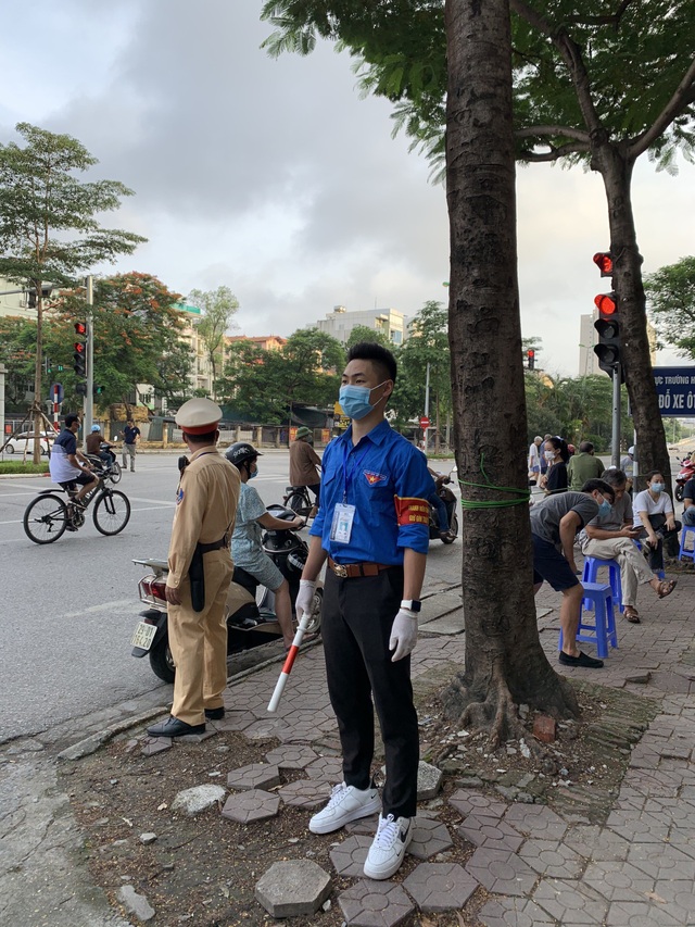 Tình nguyện viên Thủ đô hăng hái tiếp sức mùa thi năm 2020 - 6 Tình nguyện viên Thủ đô hăng hái tiếp sức mùa thi năm 2020 - 6