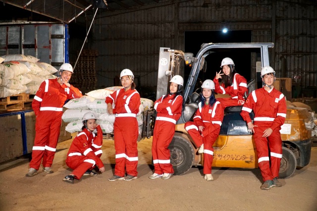 Dự án tái chế cùi bắp giành giải vô địch cuộc thi khởi nghiệp trẻ - 2 Dự án tái chế cùi bắp giành giải vô địch cuộc thi khởi nghiệp trẻ - 2