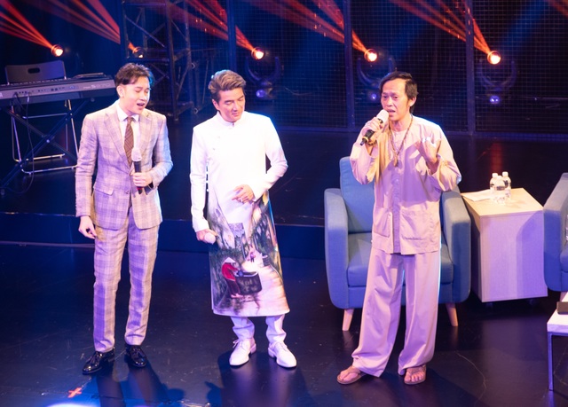 Nghệ sĩ Hoài Linh làm thơ đấu giá được 700 triệu cho Quảng Nam - Đà Nẵng - 7 Nghệ sĩ Hoài Linh làm thơ đấu giá được 700 triệu cho Quảng Nam - Đà Nẵng - 7