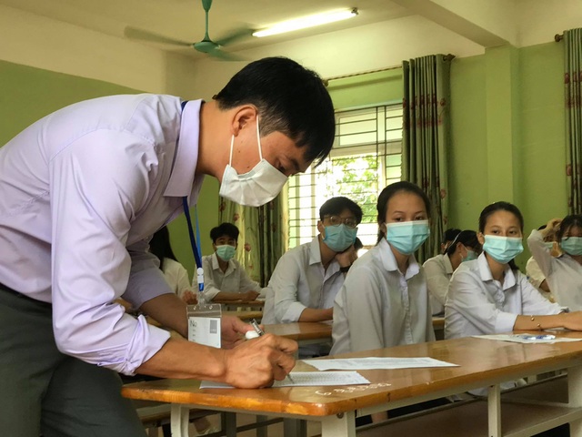 Thi tốt nghiệp THPT 2020: Bố trí máy phá sóng để chống lọt, lộ đề - 5 Thi tốt nghiệp THPT 2020: Bố trí máy phá sóng để chống lọt, lộ đề - 5