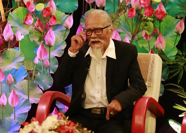 Chuyện tình 61 năm vẫn ngọt ngào của nghệ sĩ Hữu Thành và vợ - 3 Chuyện tình 61 năm vẫn ngọt ngào của nghệ sĩ Hữu Thành và vợ - 3
