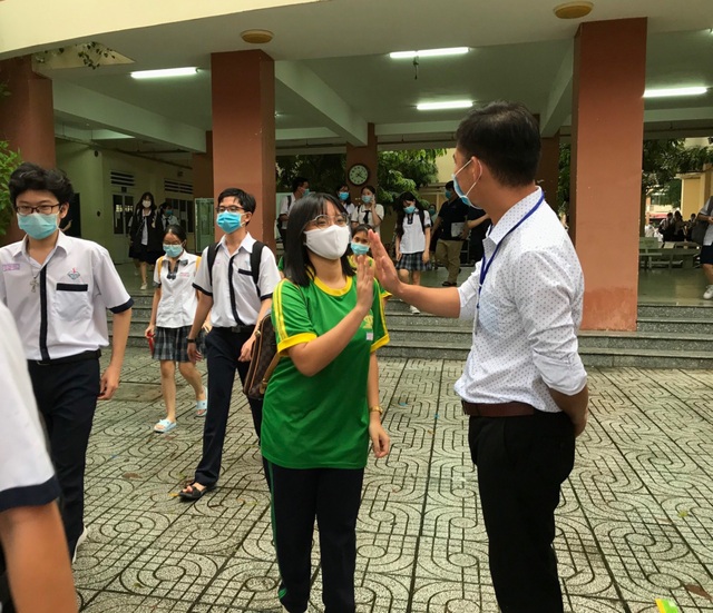 Chỉ mặt đặt tên những câu hỏi môn Toán khiến thí sinh khóc ròng - 2 Chỉ mặt đặt tên những câu hỏi môn Toán khiến thí sinh khóc ròng - 2