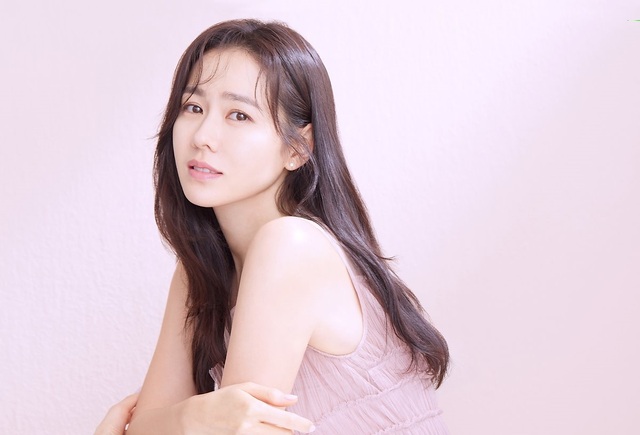 “Chị đẹp” Son Ye Jin xứng danh mỹ nhân đẹp nhất châu Á - 5 “Chị đẹp” Son Ye Jin xứng danh mỹ nhân đẹp nhất châu Á - 5