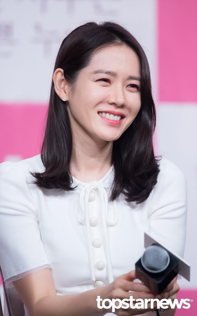 “Chị đẹp” Son Ye Jin xứng danh mỹ nhân đẹp nhất châu Á - 4 “Chị đẹp” Son Ye Jin xứng danh mỹ nhân đẹp nhất châu Á - 4