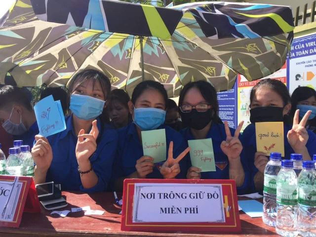 Tiếp sức mùa thi - Nơi kết nối những trái tim yêu thương - 10 Tiếp sức mùa thi - Nơi kết nối những trái tim yêu thương - 10