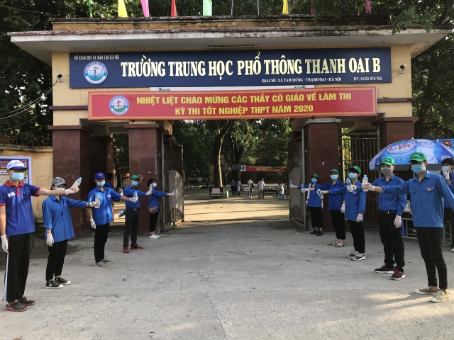 Tình nguyện viên Thủ đô hăng hái tiếp sức mùa thi năm 2020 - 9 Tình nguyện viên Thủ đô hăng hái tiếp sức mùa thi năm 2020 - 9