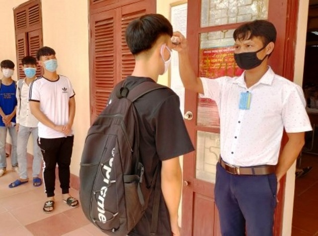 Thái Bình: 52 thí sinh sẽ thi tốt nghiệp đợt 2 do liên quan đến ca bệnh 714 - 1 Thái Bình: 52 thí sinh sẽ thi tốt nghiệp đợt 2 do liên quan đến ca bệnh 714 - 1