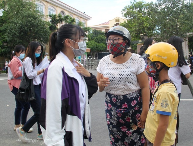 Đề thi tốt nghiệp THPT Ngoại ngữ: Phân loại cao, khó lấy điểm tuyệt đối - 14 Đề thi tốt nghiệp THPT Ngoại ngữ: Phân loại cao, khó lấy điểm tuyệt đối - 14
