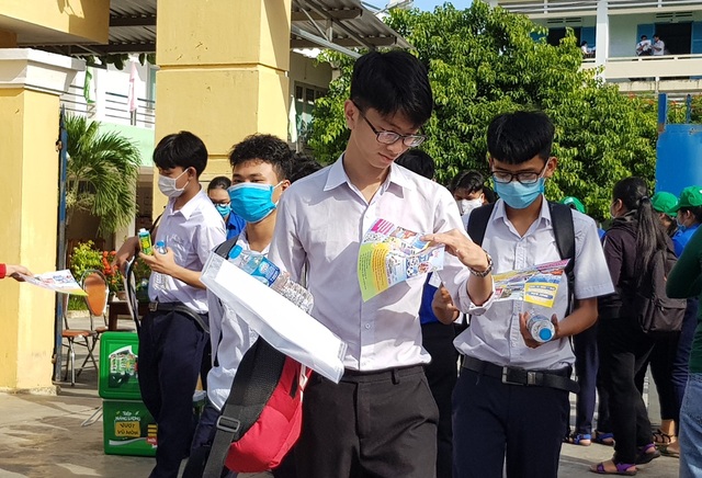 Đề thi tốt nghiệp THPT Ngoại ngữ: Phân loại cao, khó lấy điểm tuyệt đối - 20 Đề thi tốt nghiệp THPT Ngoại ngữ: Phân loại cao, khó lấy điểm tuyệt đối - 20