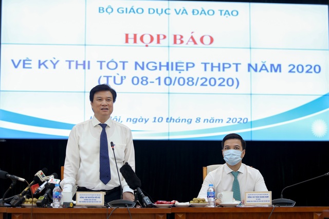 Họp báo nóng kì thi tốt nghiệp THPT đặc biệt nhất lịch sử - 1 Họp báo nóng kì thi tốt nghiệp THPT đặc biệt nhất lịch sử - 1