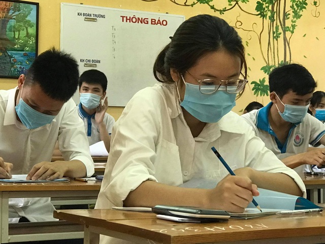 Khó có “mưa” điểm 10 ở bài thi tổ hợp Khoa học tự nhiên - 1 Khó có “mưa” điểm 10 ở bài thi tổ hợp Khoa học tự nhiên - 1