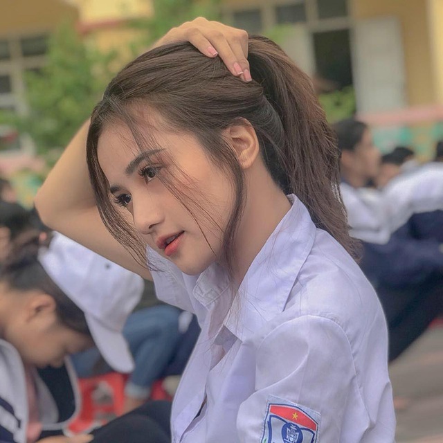 4 hot girl sinh năm 2002 “thở phào” khép lại kỳ thi tốt nghiệp THPT - 3 4 hot girl sinh năm 2002 “thở phào” khép lại kỳ thi tốt nghiệp THPT - 3