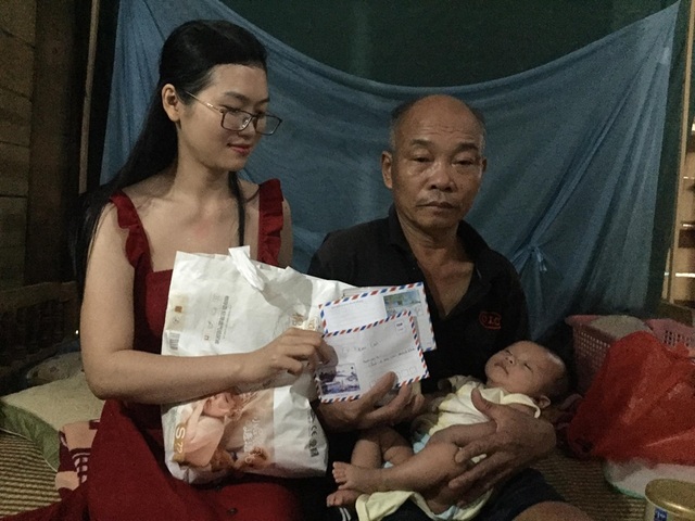 Hơn 290 triệu đồng của bạn đọc đến với em bé khát sữa bên người mẹ hóa điên - 2 Hơn 290 triệu đồng của bạn đọc đến với em bé khát sữa bên người mẹ hóa điên - 2