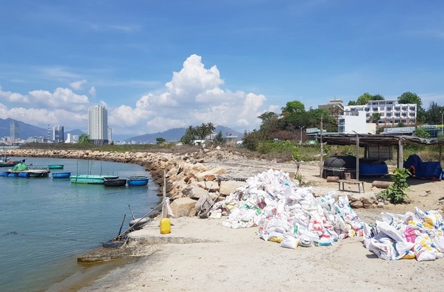 Chủ tịch Khánh Hòa nói gì về phần đất lấn biển thuộc dự án Nha Trang Sao? - 2 Chủ tịch Khánh Hòa nói gì về phần đất lấn biển thuộc dự án Nha Trang Sao? - 2