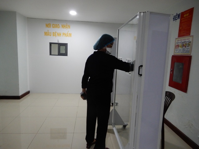 Cận cảnh bệnh viện dã chiến điều trị Covid-19 trước giờ kích hoạt - 14 Cận cảnh bệnh viện dã chiến điều trị Covid-19 trước giờ kích hoạt - 14