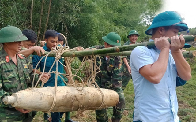 Hủy nổ thành công quả bom nặng 230 kg sót lại từ thời chiến - 3 Hủy nổ thành công quả bom nặng 230 kg sót lại từ thời chiến - 3