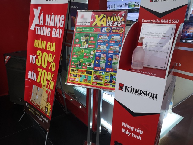 Chú ý khi mua hàng điện tử trưng bày giảm tới 70% so với giá bán mới - 1 Chú ý khi mua hàng điện tử trưng bày giảm tới 70% so với giá bán mới - 1