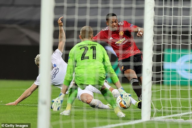 13 pha cứu thua xuất thần của thủ thành Copenhagen trước Man Utd - 5 13 pha cứu thua xuất thần của thủ thành Copenhagen trước Man Utd - 5