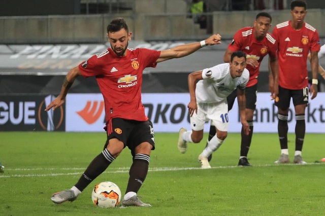 Nhìn lại trận thắng vất vả của Man Utd trước Copenhagen - 14 Nhìn lại trận thắng vất vả của Man Utd trước Copenhagen - 14