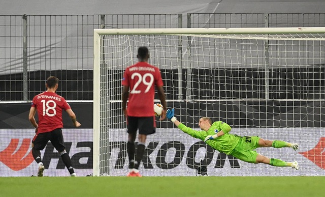 Nhìn lại trận thắng vất vả của Man Utd trước Copenhagen - 15 Nhìn lại trận thắng vất vả của Man Utd trước Copenhagen - 15
