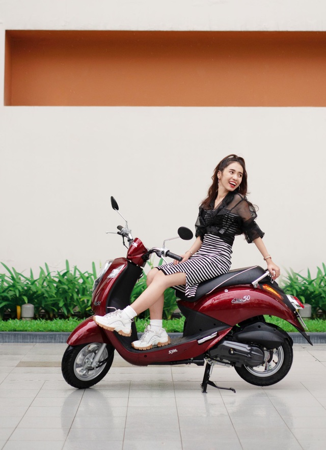 Những mẫu xe 50cc phù hợp cho học sinh, sinh viên đến trường - 4 Những mẫu xe 50cc phù hợp cho học sinh, sinh viên đến trường - 4