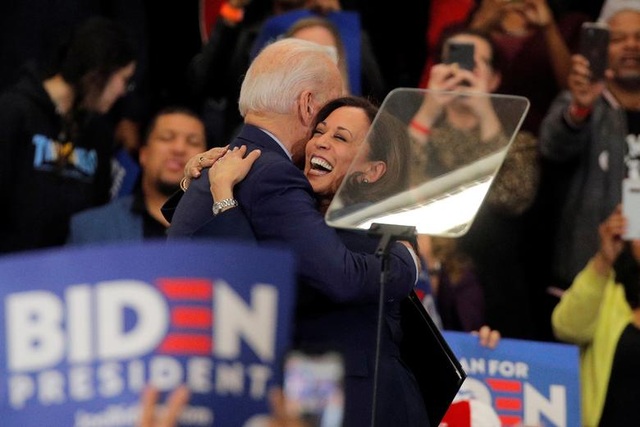 Chân dung phó tướng mang dòng máu lai Ấn-Phi của ông Joe Biden - 16