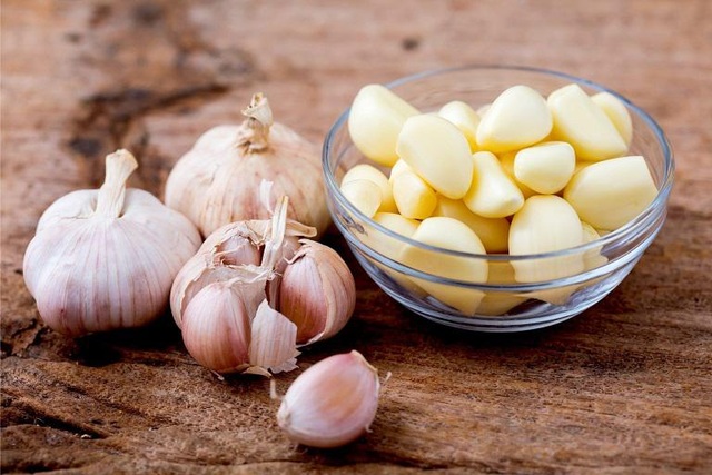 Tăng cường đề kháng hiệu quả trong mùa dịch với dầu tỏi thiên nhiên - 1 Tăng cường đề kháng hiệu quả trong mùa dịch với dầu tỏi thiên nhiên - 1