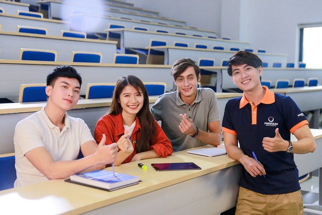 Học đại học trong nước, khi “sân nhà” tỏ rõ ưu thế - 1 Học đại học trong nước, khi “sân nhà” tỏ rõ ưu thế - 1