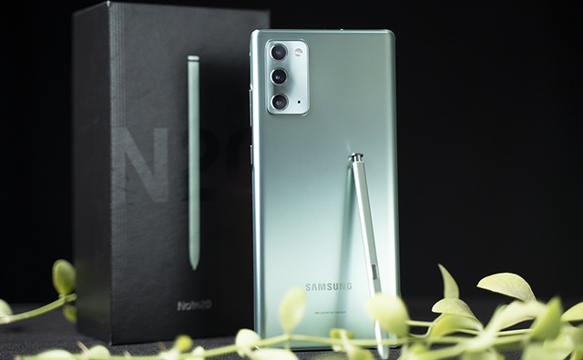 Hệ thống bán lẻ chơi lớn: Đổi miễn phí Galaxy Note 10+ lấy Note 20 - 1 Hệ thống bán lẻ chơi lớn: Đổi miễn phí Galaxy Note 10+ lấy Note 20 - 1