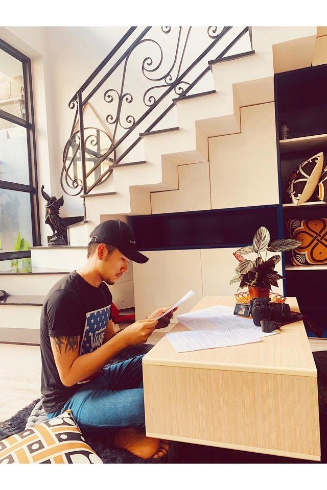 Kiên trì bỏ ống heo tiết kiệm, chàng trai 29 tuổi xây nhà bạc tỷ tặng bố mẹ - 4 Kiên trì bỏ ống heo tiết kiệm, chàng trai 29 tuổi xây nhà bạc tỷ tặng bố mẹ - 4