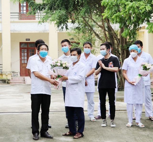 Đà Nẵng: Bệnh nhân Covid-19 thứ 5 được xuất viện - 2 Đà Nẵng: Bệnh nhân Covid-19 thứ 5 được xuất viện - 2