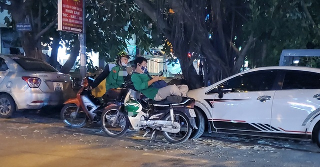Gian nan những cuốc xe công nghệ về đêm - 6 Gian nan những cuốc xe công nghệ về đêm - 6