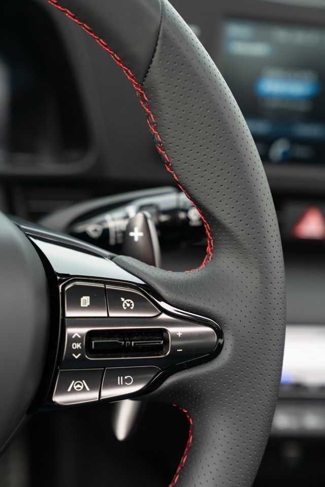 Hyundai Elantra N Line 2021 trình làng với động cơ hơn 200 mã lực - 27 Hyundai Elantra N Line 2021 trình làng với động cơ hơn 200 mã lực - 27