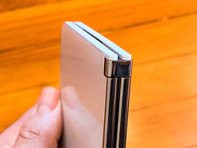 Microsoft công bố giá bán và ngày ra mắt smartphone 2 màn hình Surface Duo - 2 Microsoft công bố giá bán và ngày ra mắt smartphone 2 màn hình Surface Duo - 2
