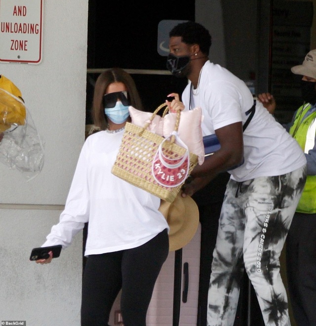 Khloe Kardashian hàn gắn quan hệ với người cũ? - 2 Khloe Kardashian hàn gắn quan hệ với người cũ? - 2