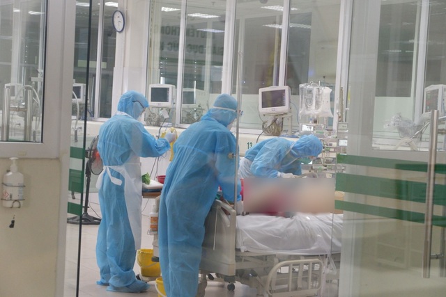 Ca Covid-19 nặng nhất miền Bắc bội nhiễm vi khuẩn đa kháng thuốc - 3 Ca Covid-19 nặng nhất miền Bắc bội nhiễm vi khuẩn đa kháng thuốc - 3