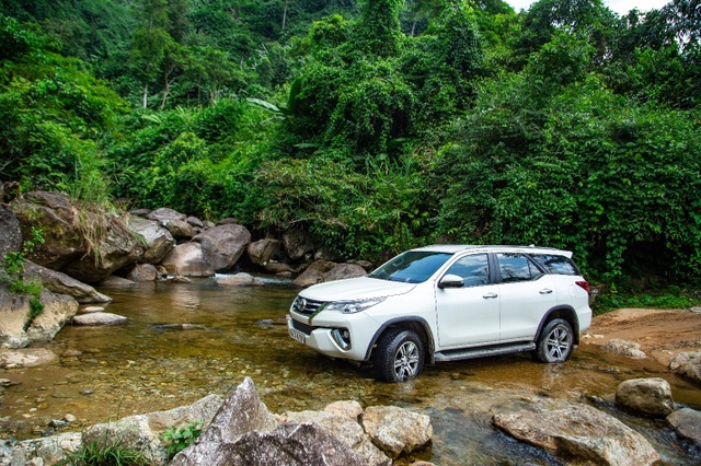 Toyota Việt Nam ưu đãi “khủng” cho khách mua xe Fortuner - 2 Toyota Việt Nam ưu đãi “khủng” cho khách mua xe Fortuner - 2