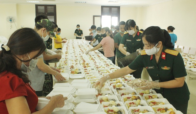 Thừa Thiên Huế không tiếp nhận công dân 5 vùng có dịch Covid-19 - 4 Thừa Thiên Huế không tiếp nhận công dân 5 vùng có dịch Covid-19 - 4