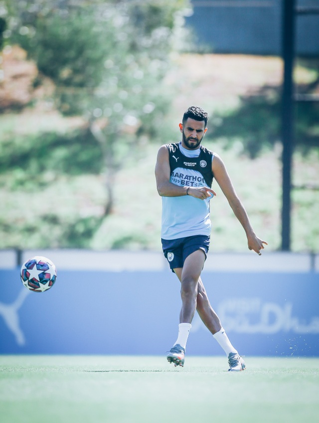 Man City luyện tập chăm chỉ chờ trận đấu với Lyon - 1 Man City luyện tập chăm chỉ chờ trận đấu với Lyon - 1