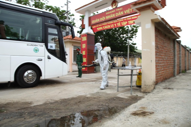 Ninh Thuận đón 230 công dân Việt Nam về từ Malaysia - 2 Ninh Thuận đón 230 công dân Việt Nam về từ Malaysia - 2