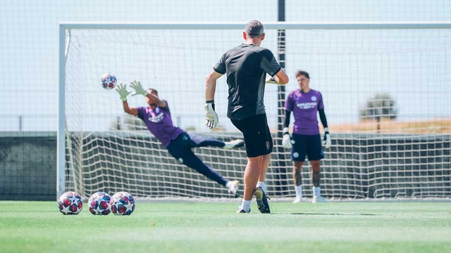 Man City luyện tập chăm chỉ chờ trận đấu với Lyon - 4 Man City luyện tập chăm chỉ chờ trận đấu với Lyon - 4