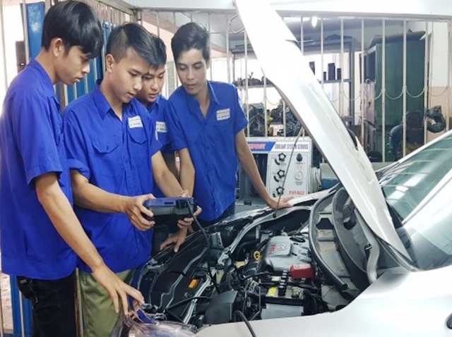 Bình Định: Gắn kết doanh nghiệp trong tổ chức đào tạo nghề - 3 Bình Định: Gắn kết doanh nghiệp trong tổ chức đào tạo nghề - 3