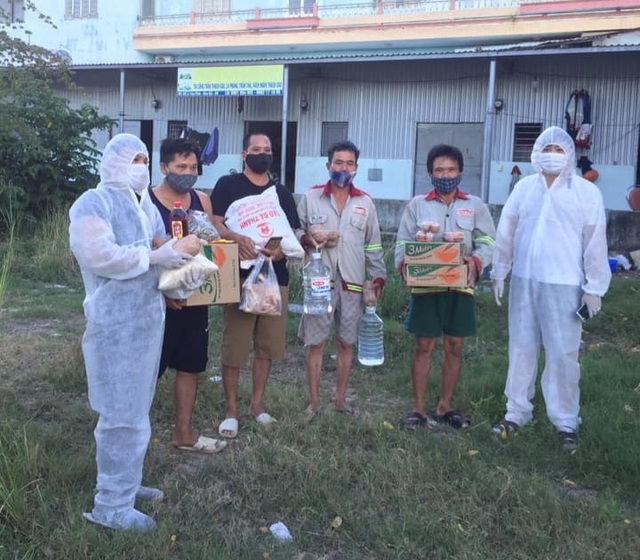 Nghệ An: Rà soát lao động đang mắc kẹt ở Đà Nẵng cần hỗ trợ về quê - 2 Nghệ An: Rà soát lao động đang mắc kẹt ở Đà Nẵng cần hỗ trợ về quê - 2