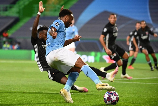 Nhìn lại trận thua đắng ngắt của Man City trước Lyon - 11 Nhìn lại trận thua đắng ngắt của Man City trước Lyon - 11