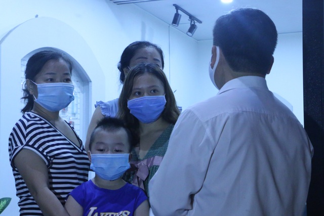 Người dân phố núi phấn khởi trở lại với cuộc sống bình thường - 3 Người dân phố núi phấn khởi trở lại với cuộc sống bình thường - 3