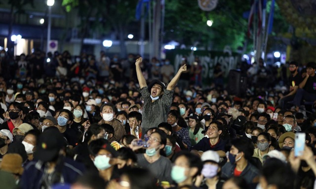 10.000 người Thái Lan tham gia biểu tình lớn nhất từ năm 2014 - 3 10.000 người Thái Lan tham gia biểu tình lớn nhất từ năm 2014 - 3
