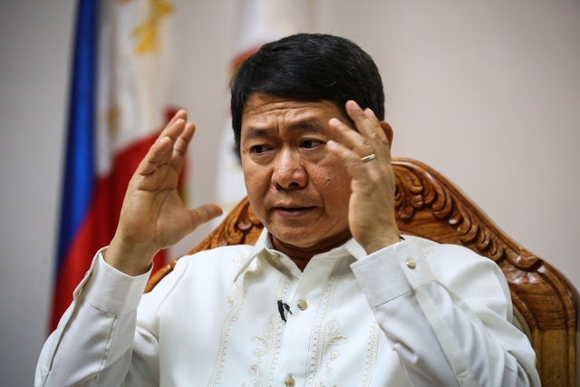 Bộ trưởng Philippines tái mắc Covid-19 sau 5 tháng - 1