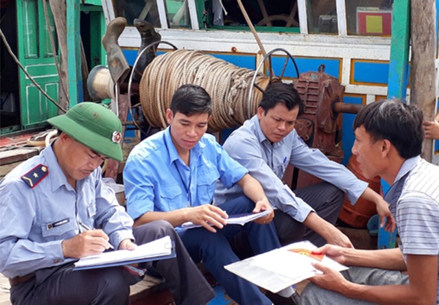 Vì sao Hà Tĩnh chưa hoàn tất lắp thiết bị giám sát hành trình cho tàu cá? - 4 Vì sao Hà Tĩnh chưa hoàn tất lắp thiết bị giám sát hành trình cho tàu cá? - 4