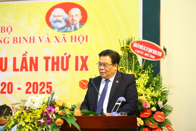 Bộ trưởng Đào Ngọc Dung: Chúng ta đã tạo ra những cuộc cách mạng thực sự - 2 Bộ trưởng Đào Ngọc Dung: Chúng ta đã tạo ra những cuộc cách mạng thực sự - 2