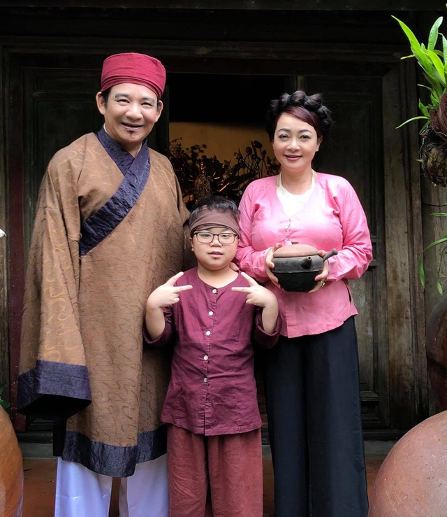 Nguyễn Lớp: “Làm phim hài giữa mùa dịch, chúng tôi vừa quay, vừa bị đuổi” - 4 Nguyễn Lớp: “Làm phim hài giữa mùa dịch, chúng tôi vừa quay, vừa bị đuổi” - 4